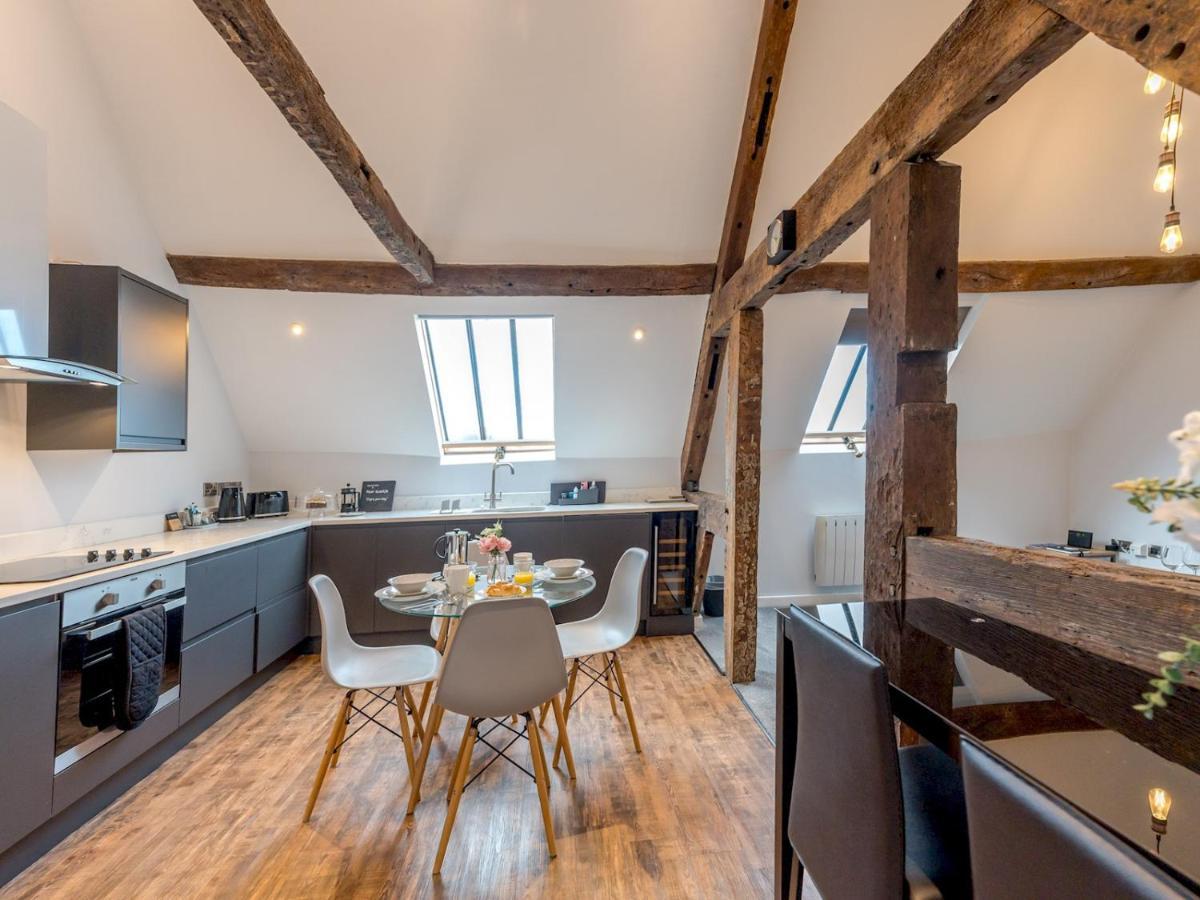Pass The Keys 5C Charming Town Centre Apartment With Roof Top Views شروزبري المظهر الخارجي الصورة
