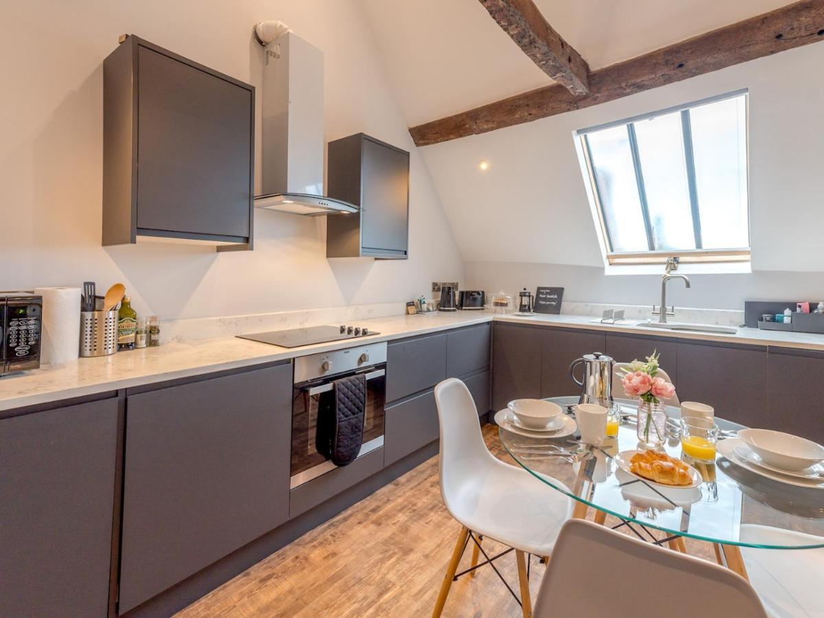 Pass The Keys 5C Charming Town Centre Apartment With Roof Top Views شروزبري المظهر الخارجي الصورة